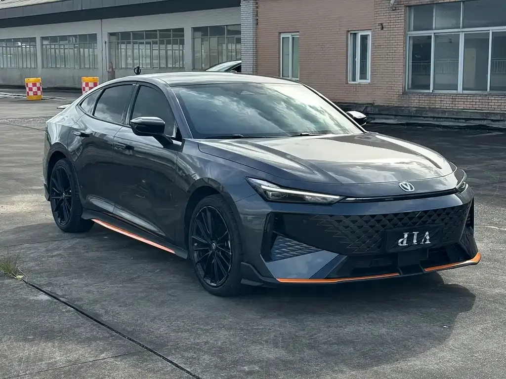 Changan UNI-V 2024 из CN, фото 2