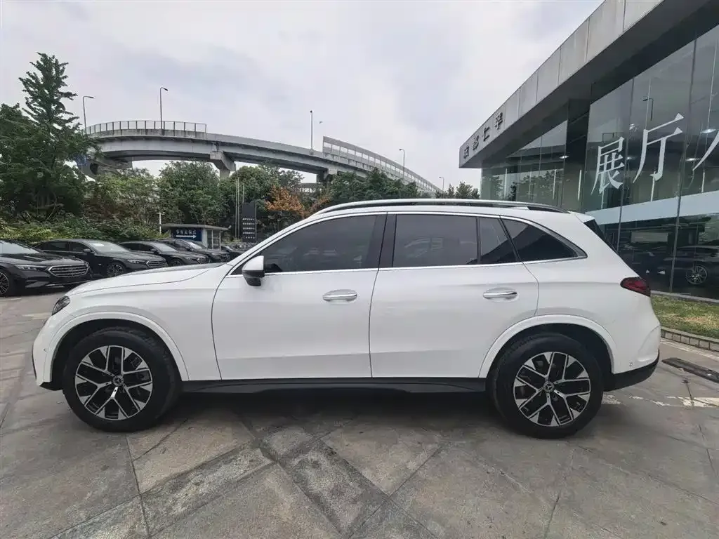 Mercedes-Benz GLC — фото 9