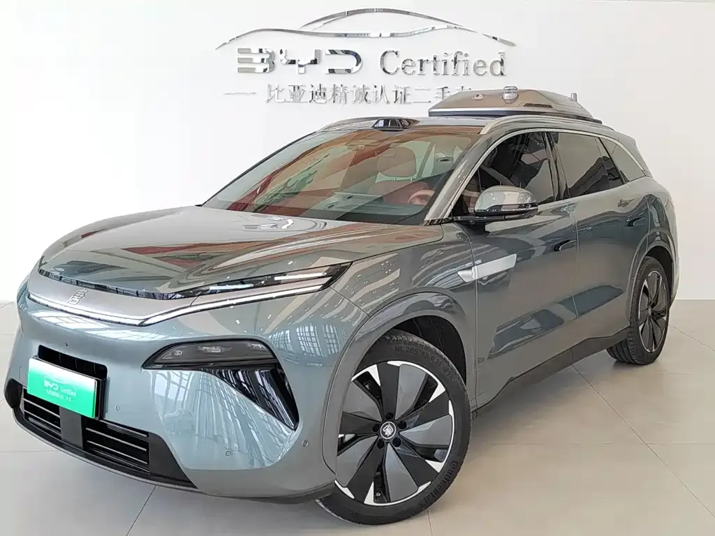 BYD Tang L — фото 1