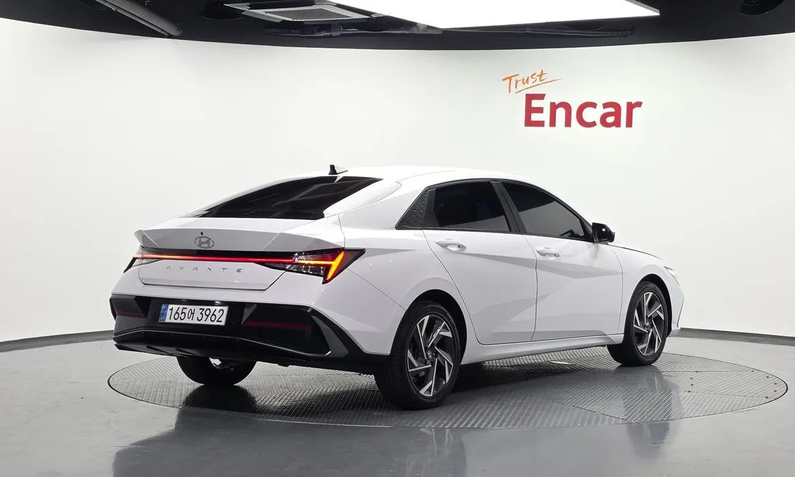 Hyundai AVANTE — фото 6