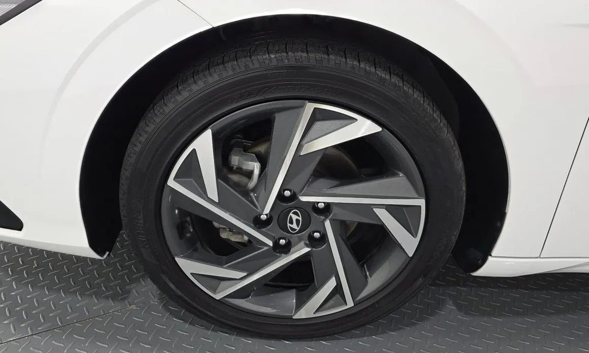 Hyundai AVANTE — фото 10