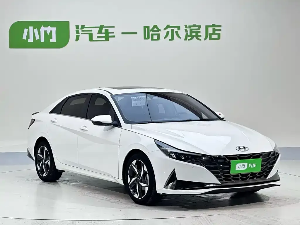 Hyundai Elantra — фото 3
