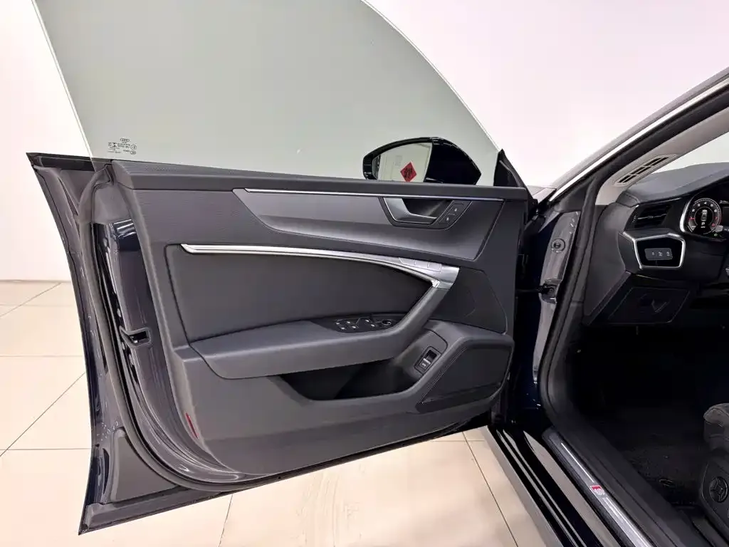 Audi A7 — фото 2