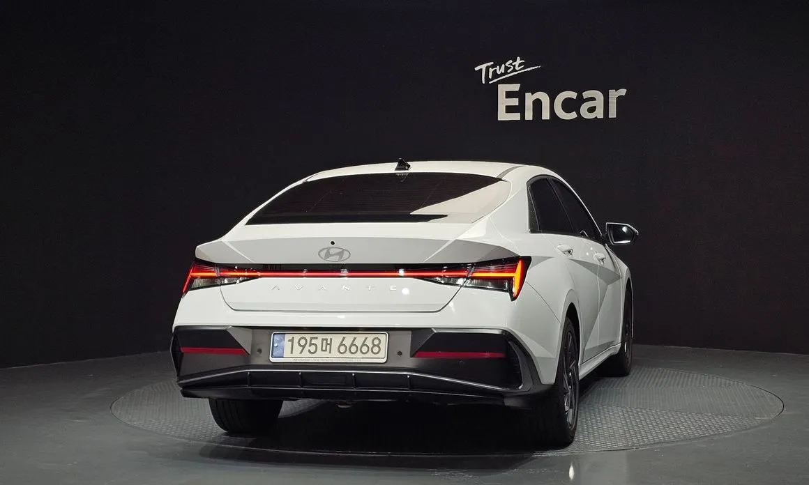 Hyundai AVANTE — фото 5