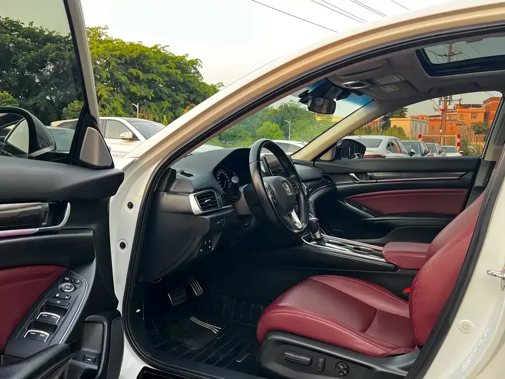 Honda Accord — фото 2