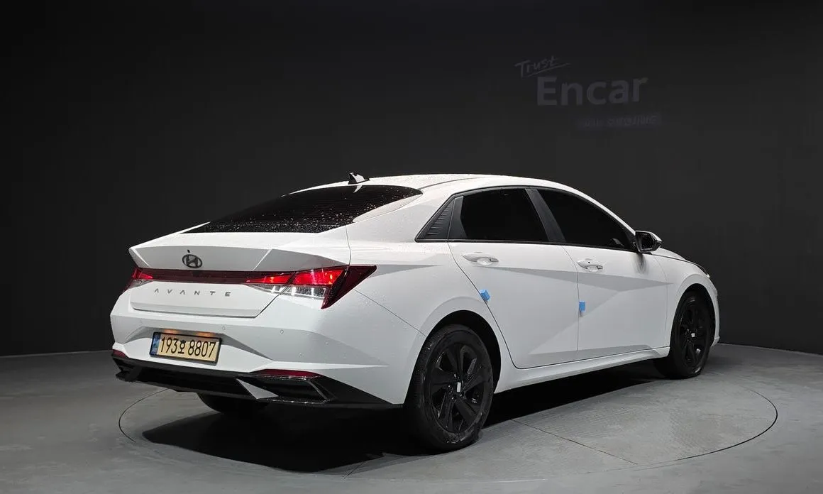 Hyundai AVANTE — фото 4