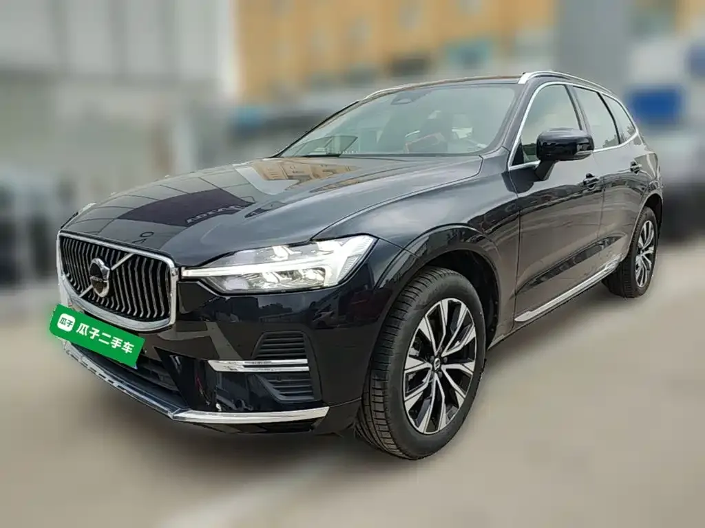Volvo XC60 — фото 6