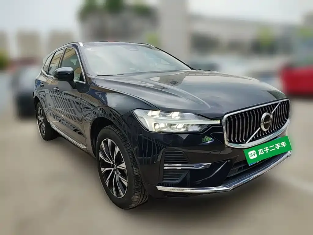 Volvo XC60 — фото 9