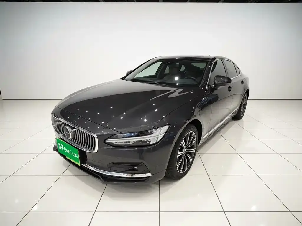 Volvo S90 — фото 1