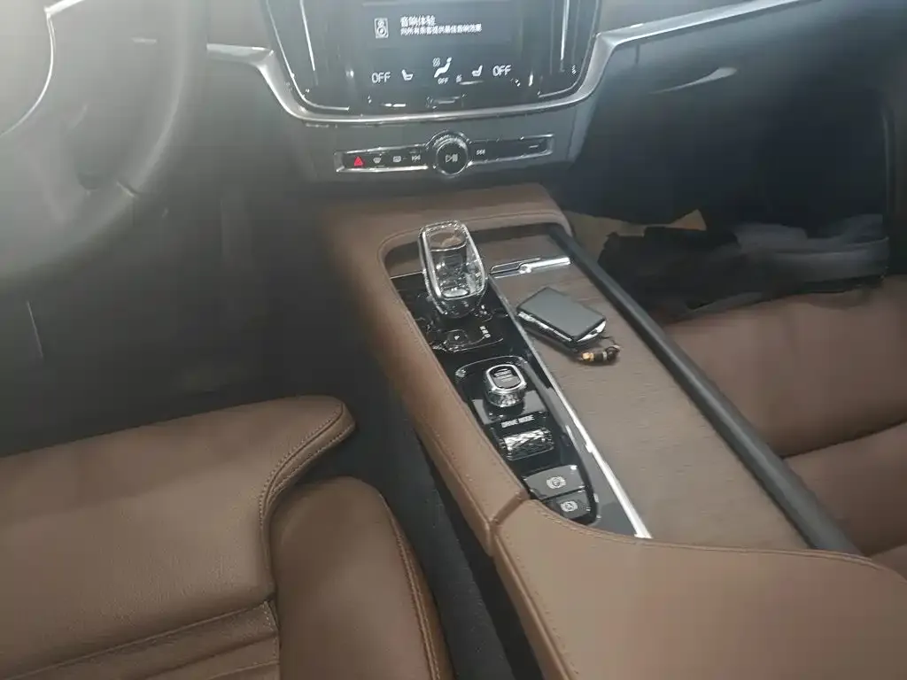 Volvo S90 — фото 2