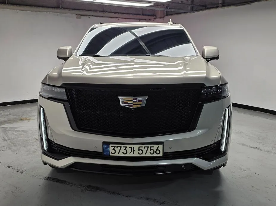 Cadillac Escalade 2023 из KR, фото 2