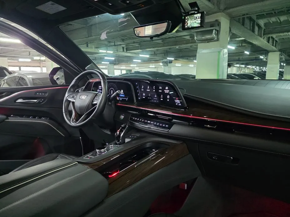 Cadillac Escalade 2023 из KR, фото 8