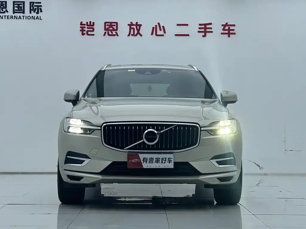Volvo XC60 — фото 3