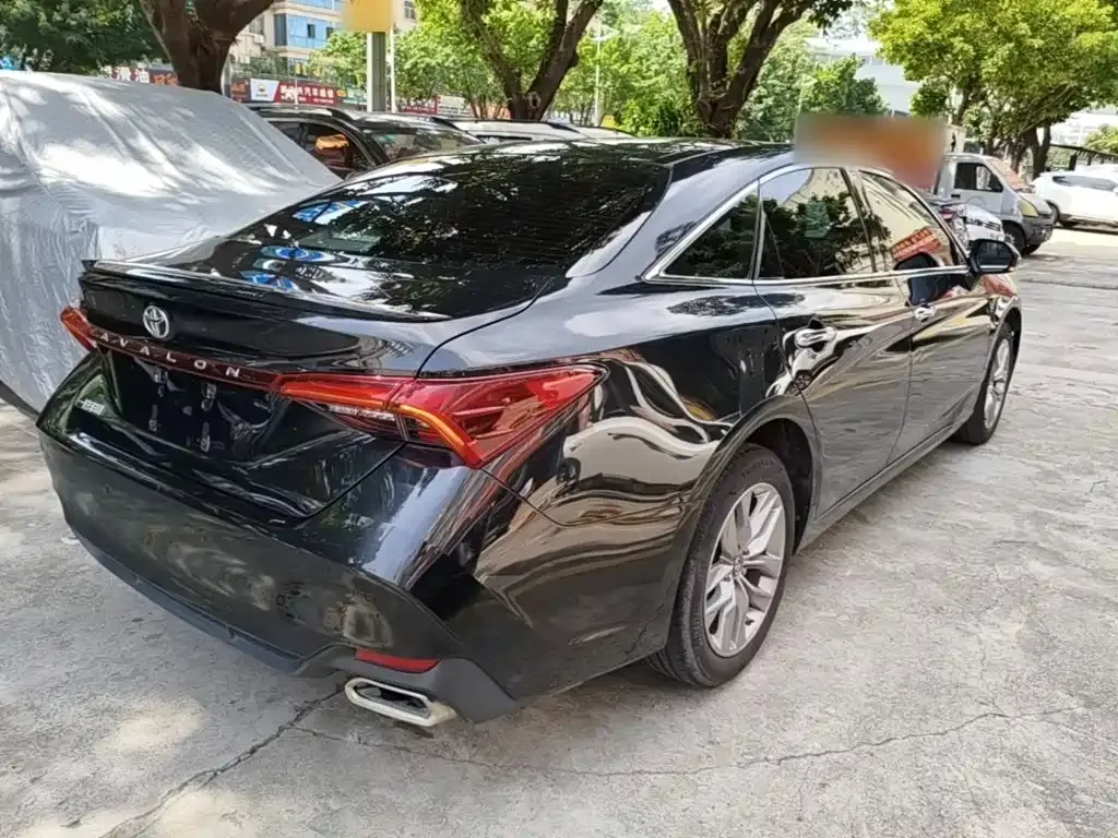 Toyota Avalon — фото 4