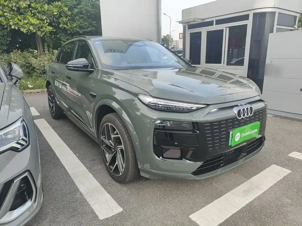 Audi Q6L e-tron — фото 5