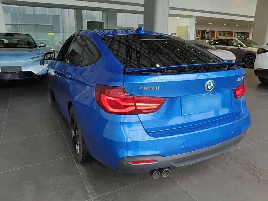 BMW 3 Series GT — фото 3