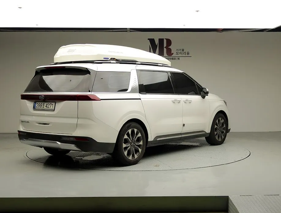 Kia Carnival — фото 2