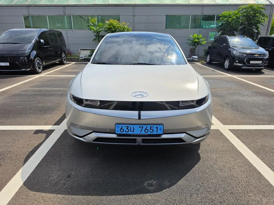 Hyundai Ioniq5 — фото 1