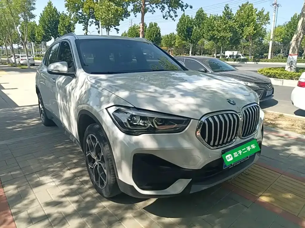 BMW X1 — фото 5