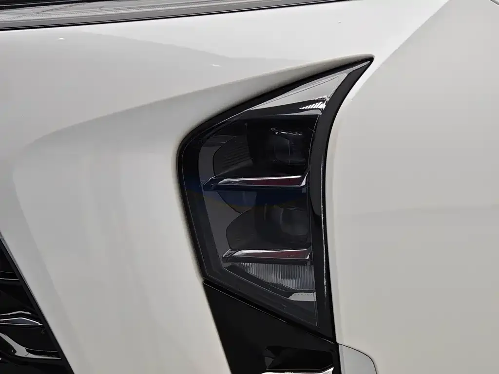 Buick GL8 Hybrid — фото 4