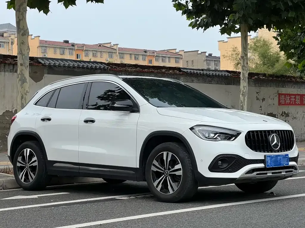Mercedes-Benz GLA — фото 6