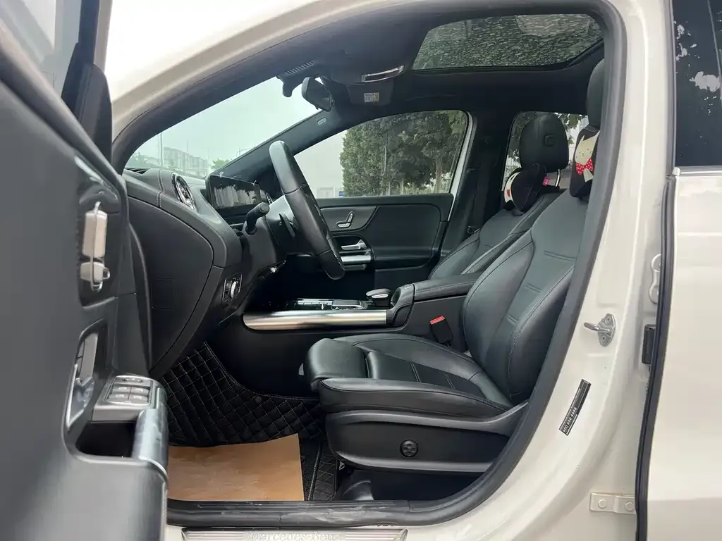 Mercedes-Benz GLA — фото 9