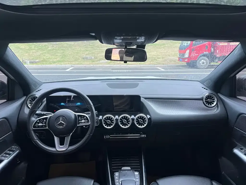 Mercedes-Benz GLA — фото 5