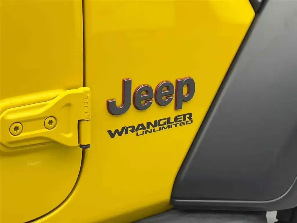 Jeep Wrangler — фото 5