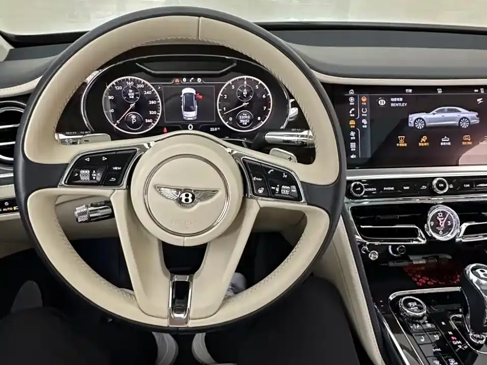 Bentley Flying Spur — фото 6