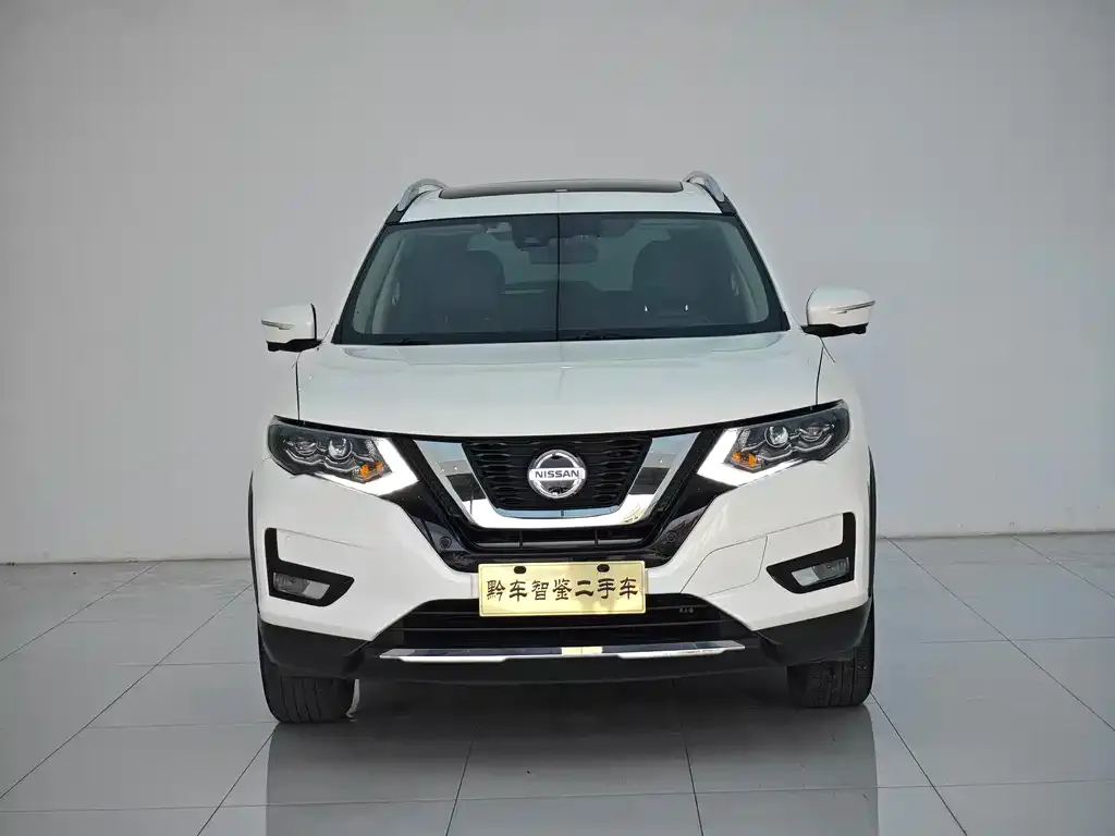 Nissan X-Trail — фото 9