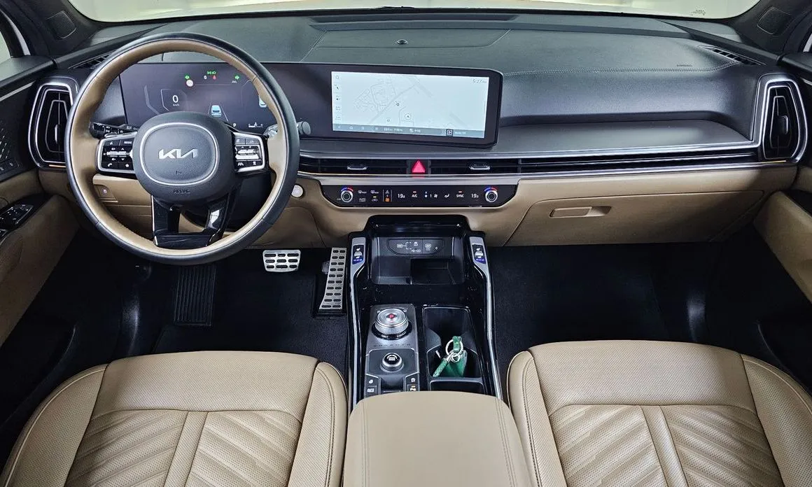 Kia Sorento — фото 10