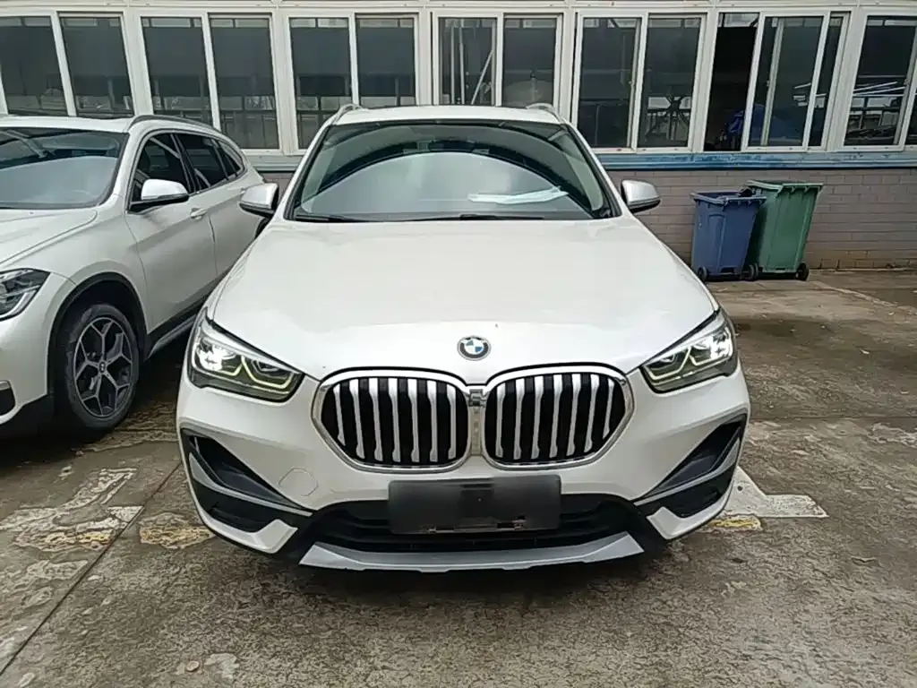 BMW X1 2021 из CN, фото 8