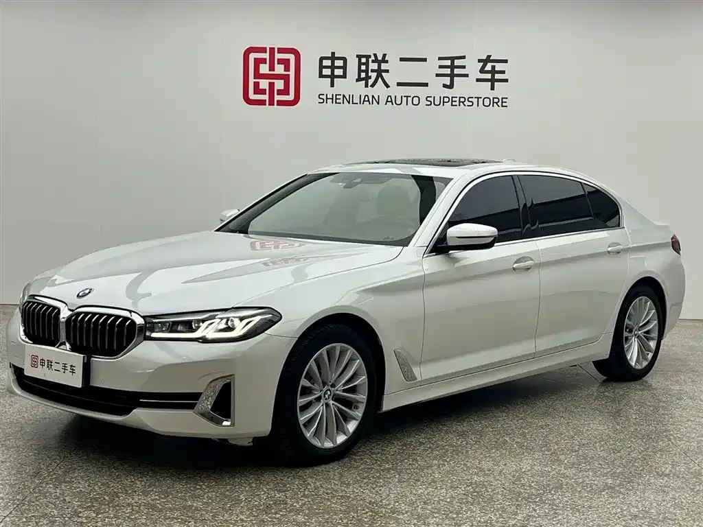 BMW 5 Series — фото 1