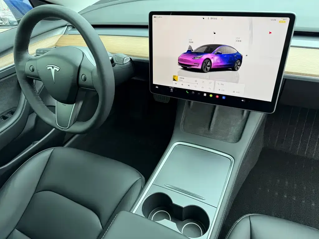 Tesla Model 3 — фото 2