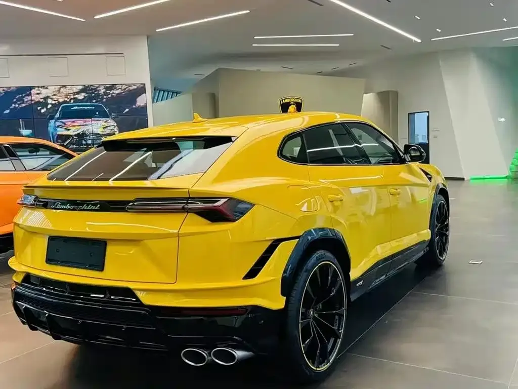 Lamborghini Urus — фото 4