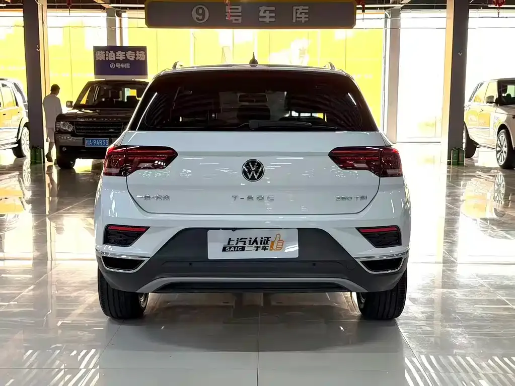 Volkswagen T-Roc — фото 3