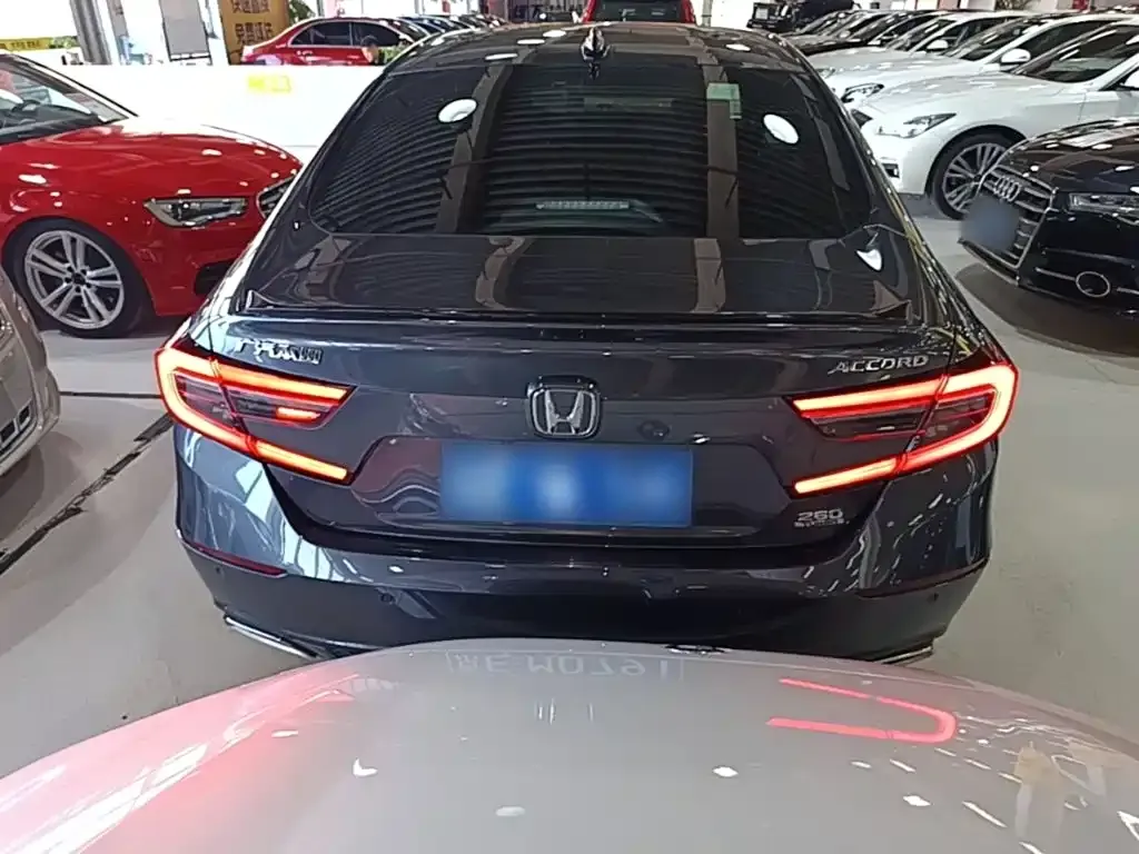 Honda Accord — фото 2