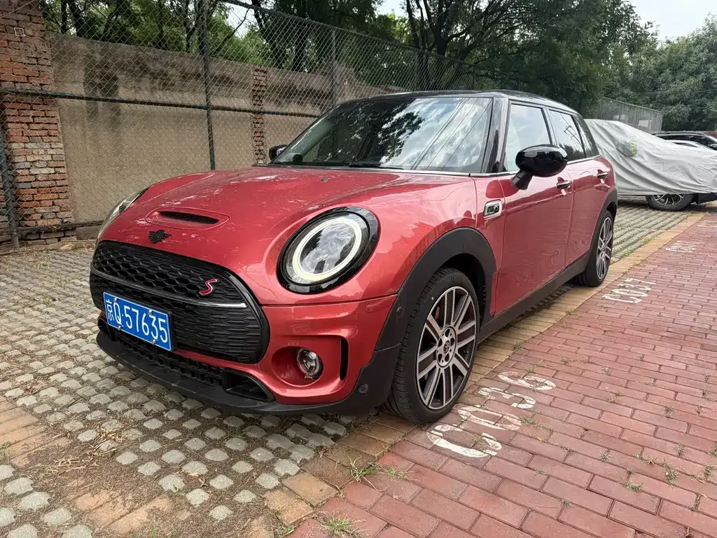 MINI Clubman — фото 1
