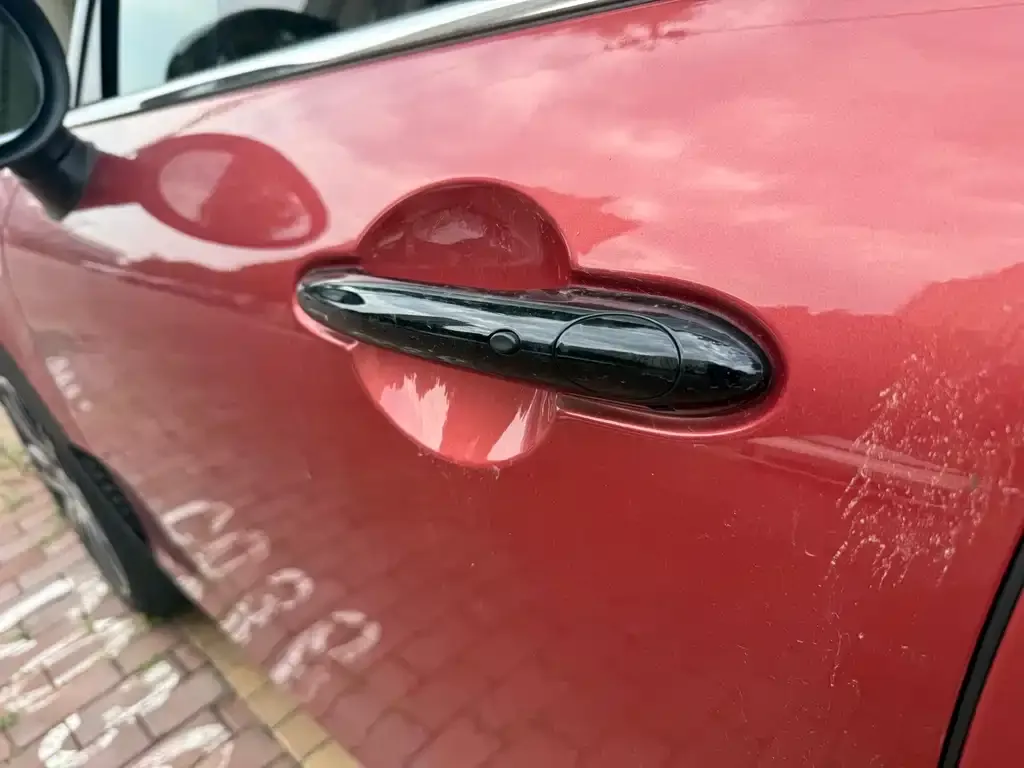 MINI Clubman — фото 2