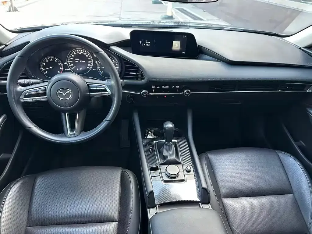 Mazda 3 Axela — фото 10