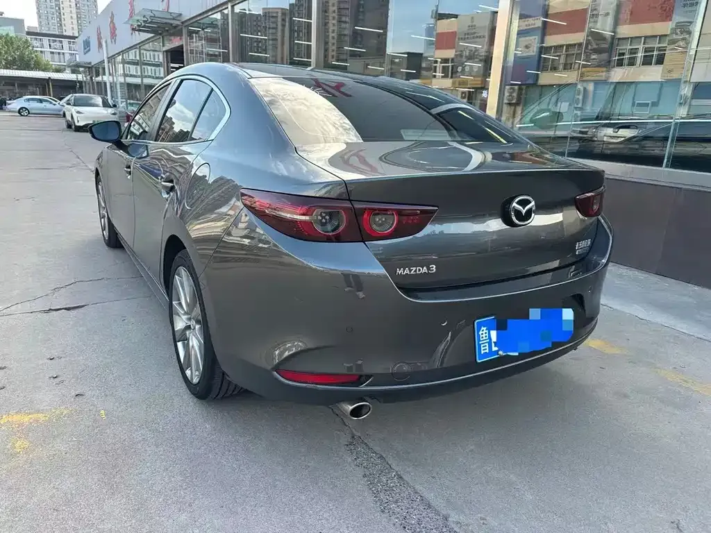 Mazda 3 Axela — фото 5