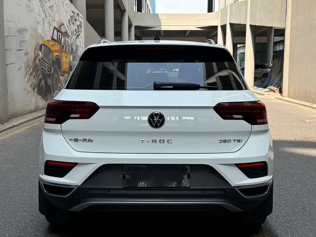 Volkswagen T-Roc — фото 4