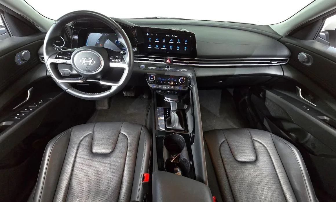 Hyundai AVANTE — фото 2