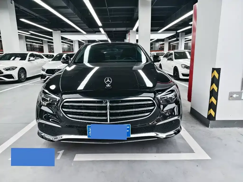 Mercedes-Benz E-Class — фото 10