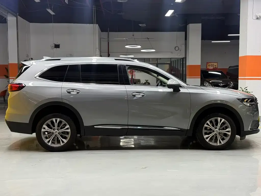 Buick Envision Plus — фото 9