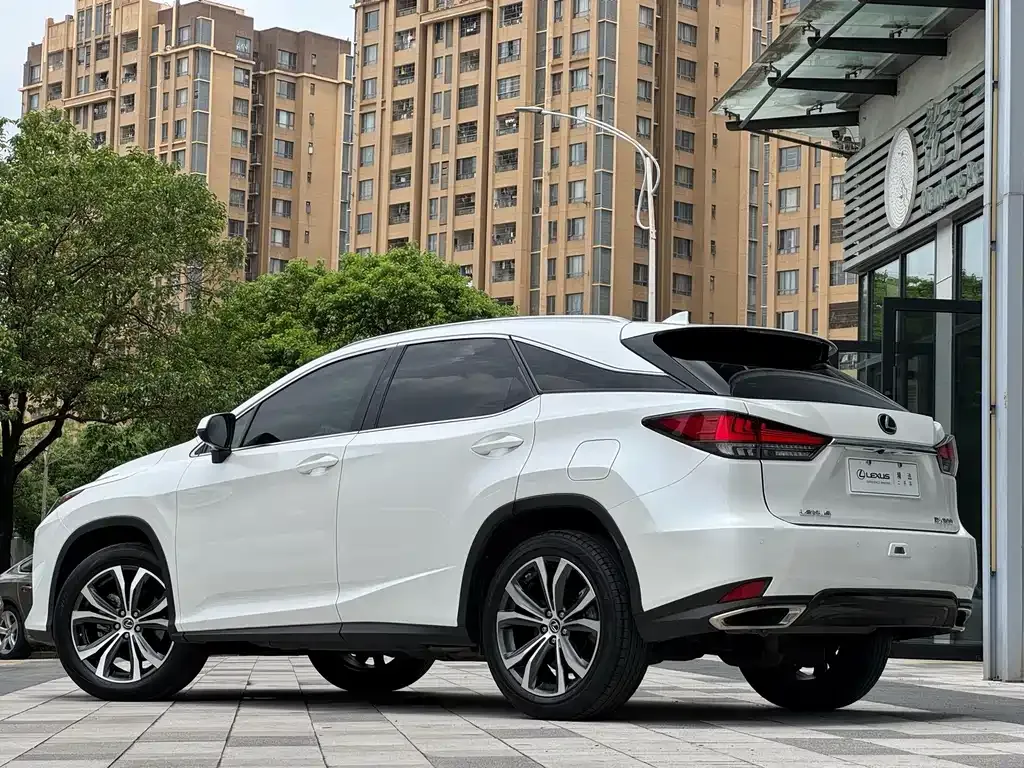 Lexus RX — фото 7