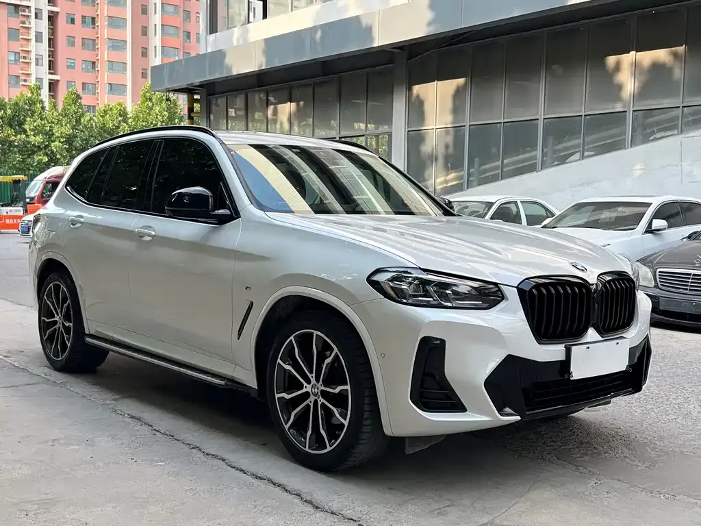 BMW X3 — фото 9