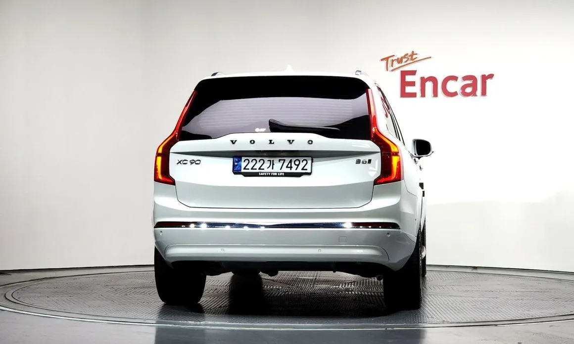 Volvo XC90 2023 из KR, фото 2