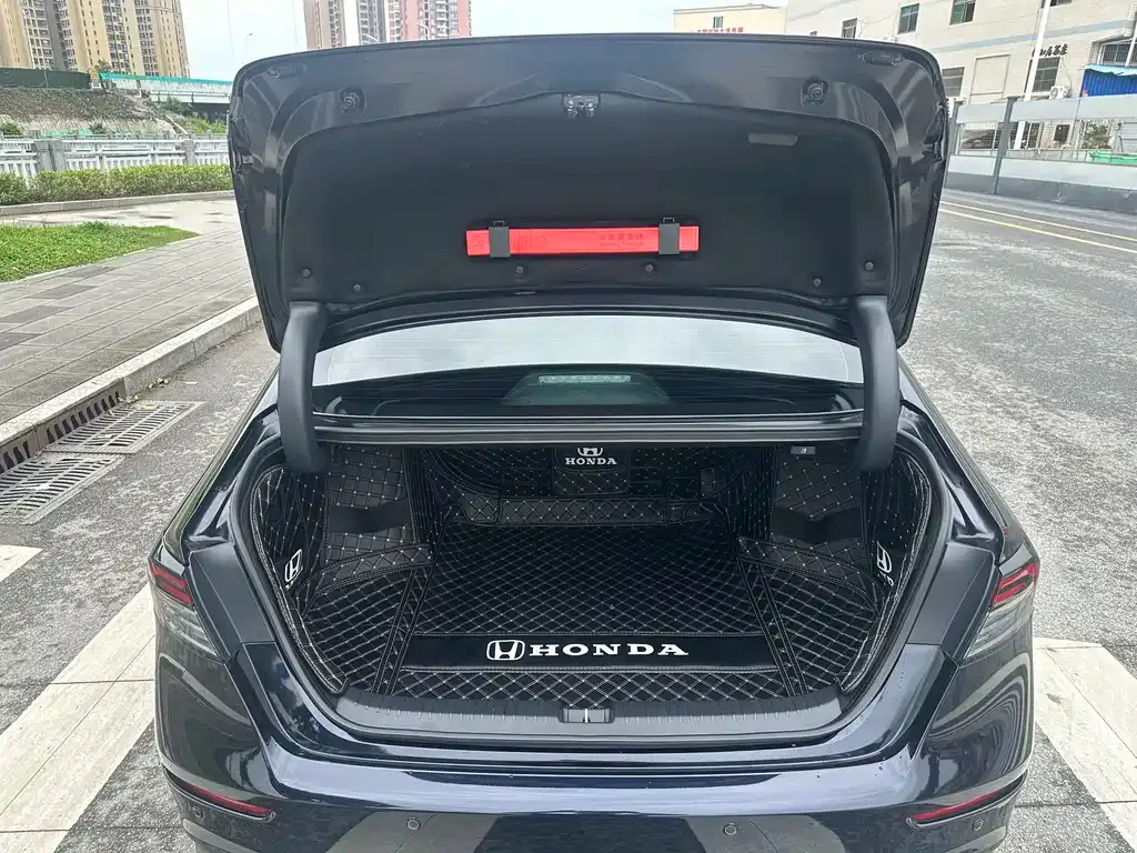 Honda Accord — фото 3