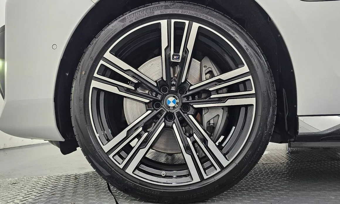 BMW 7-Series 2026 из KR, фото 3